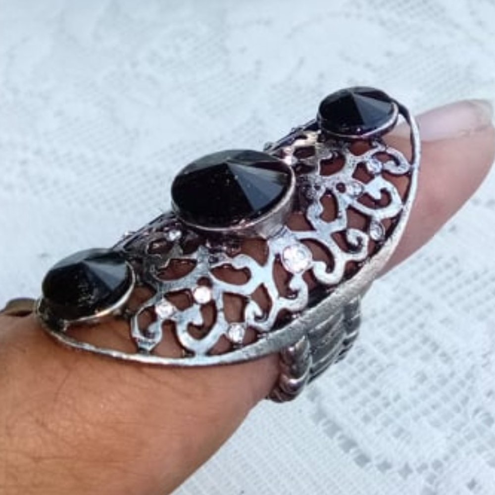 Silver toned Ring with Black simulated stones